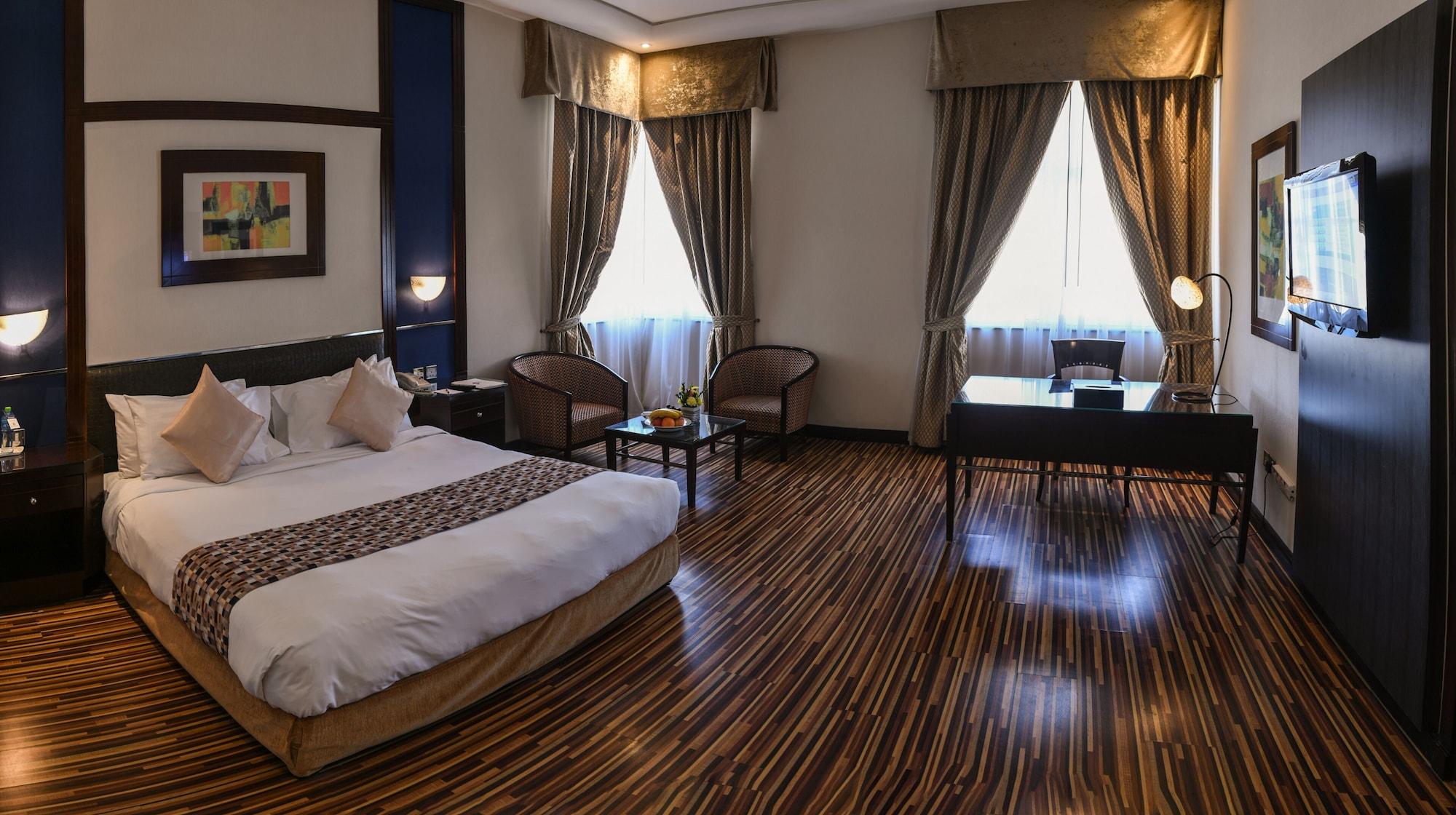 The Juffair Grand Hotel Manama Exterior photo