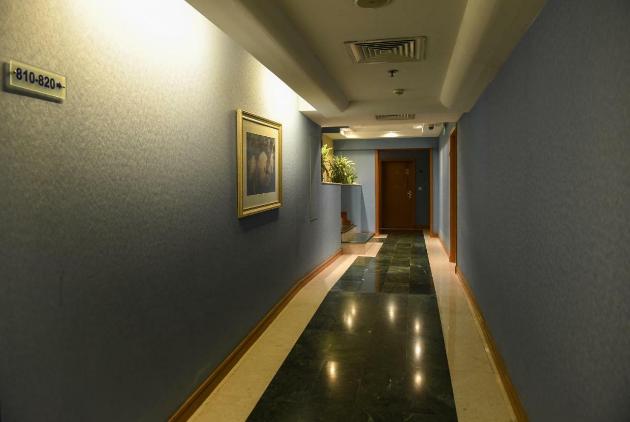 The Juffair Grand Hotel Manama Exterior photo